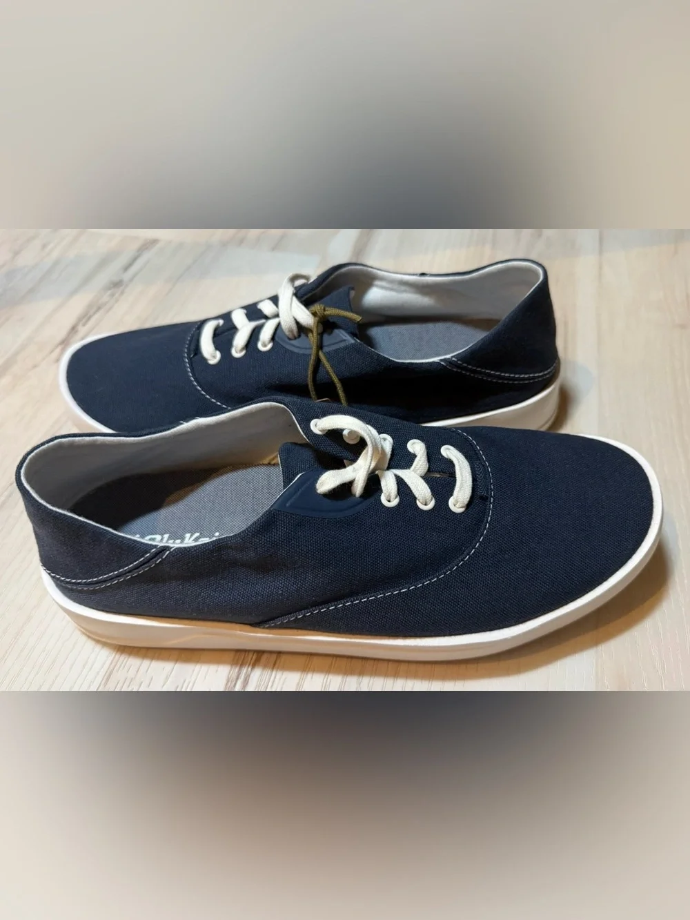 OluKai Men’s Tradewind Sneaker in Indigo Blue, Size 9.5. BRAND NEW - Picture 2 of 8